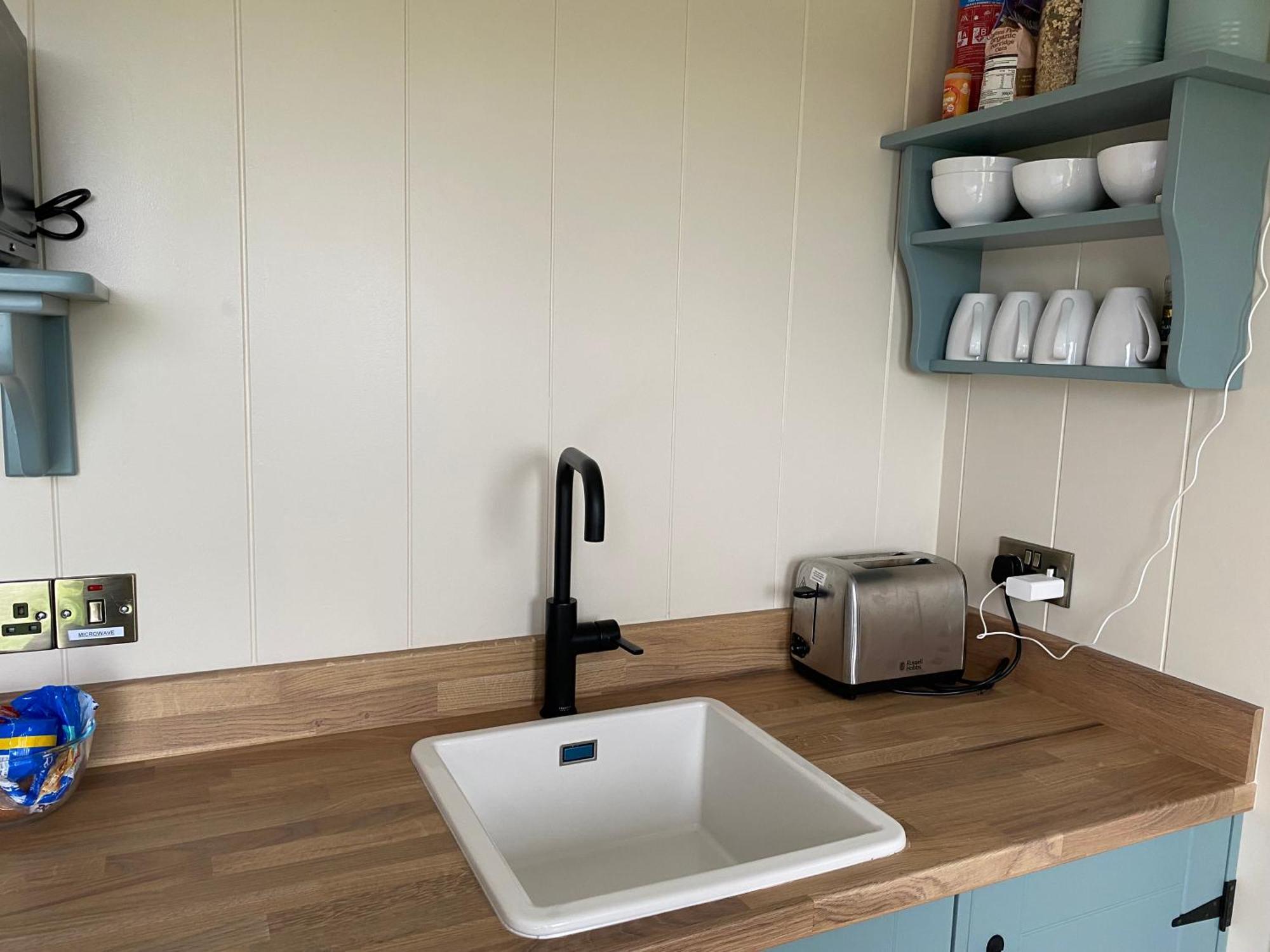Burren Garden Glamping Hut Villa Boston Eksteriør billede